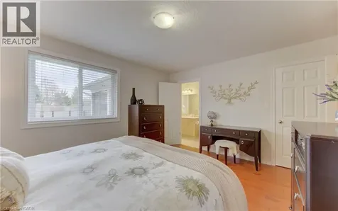 487 Brentcliffe Drive Waterloo ON N2T 2R8