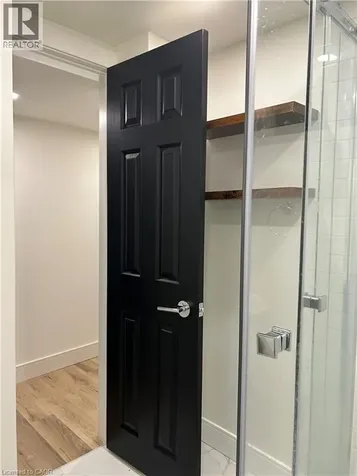 35 Barnesdale Avenue North Hamilton ON L8L 6R7