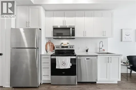 2782 Barton Street East Hamilton ON L8E 2J8