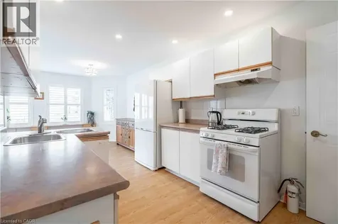 195 Silverbirch Boulevard Glanbrook ON L0R 1W0