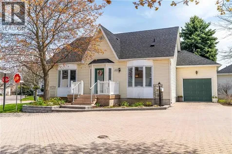 195 Silverbirch Boulevard Glanbrook ON L0R 1W0