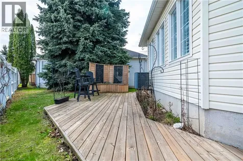 195 Silverbirch Boulevard Glanbrook ON L0R 1W0