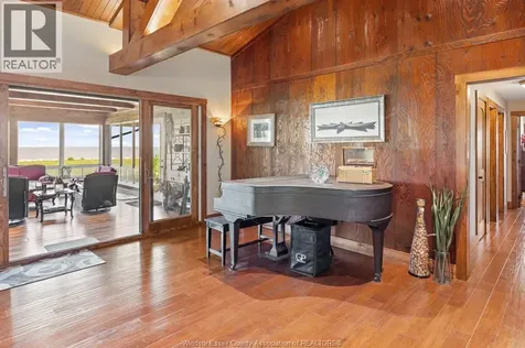 16660 Couture Beach Lakeshore ON N0P 2L0