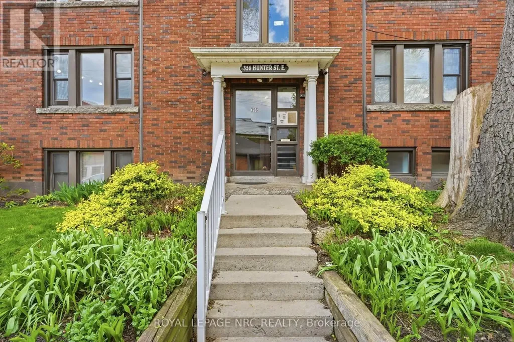 356 Hunter Street East Hamilton (stinson) ON L8N 1N8