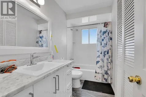 876 Balsam Drive Ottawa ON K1E 1B5