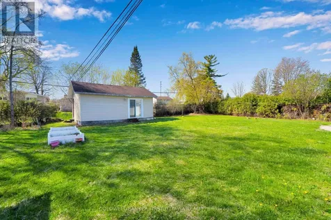 876 Balsam Drive Ottawa ON K1E 1B5