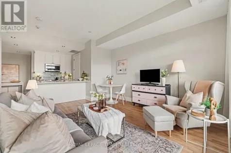 330 Loretta Avenue South Ottawa ON K1S 4E8