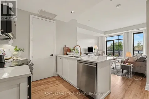 330 Loretta Avenue South Ottawa ON K1S 4E8