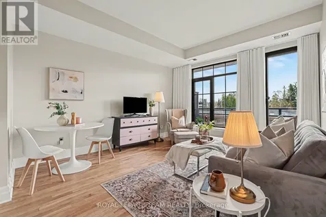 330 Loretta Avenue South Ottawa ON K1S 4E8
