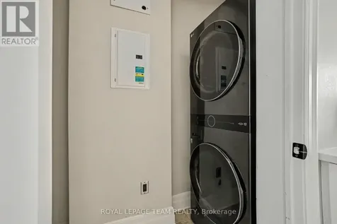 330 Loretta Avenue South Ottawa ON K1S 4E8