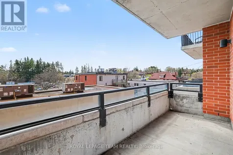 330 Loretta Avenue South Ottawa ON K1S 4E8
