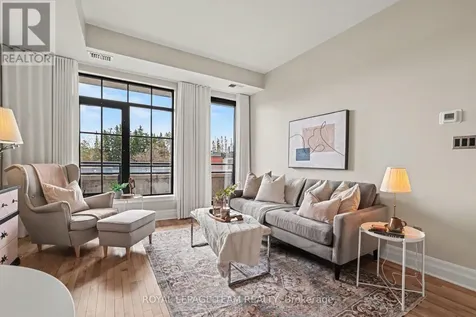 330 Loretta Avenue South Ottawa ON K1S 4E8