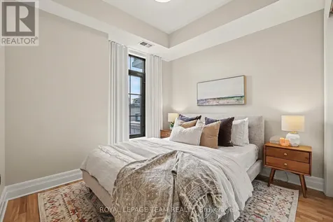 330 Loretta Avenue South Ottawa ON K1S 4E8