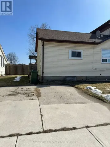 23 Barnes Street St. Thomas ON N5R 2V4