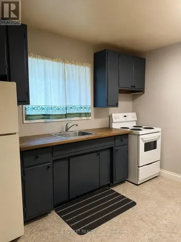 23 Barnes Street St. Thomas ON N5R 2V4