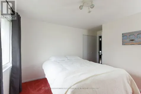 14 Brentwood Crescent London North (north J) ON N6G 1X2