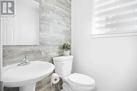 21 Pear Tree Avenue St. Thomas ON N5R 0B5