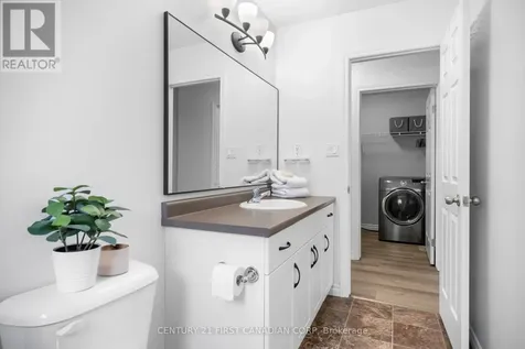 21 Pear Tree Avenue St. Thomas ON N5R 0B5