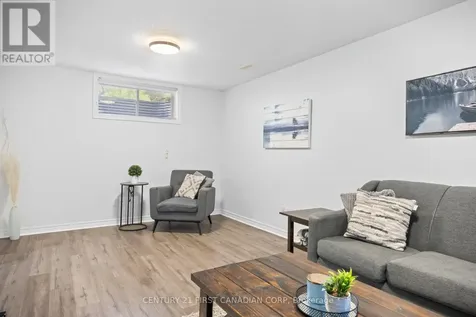 21 Pear Tree Avenue St. Thomas ON N5R 0B5