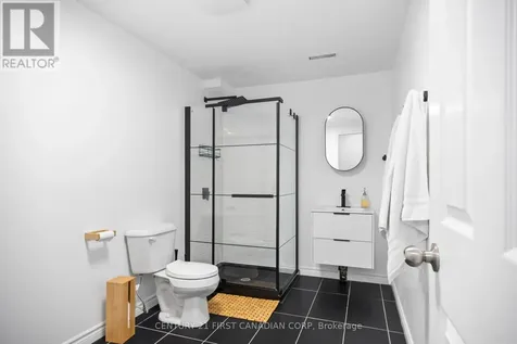 21 Pear Tree Avenue St. Thomas ON N5R 0B5
