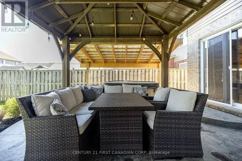 21 Pear Tree Avenue St. Thomas ON N5R 0B5