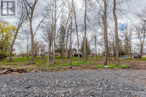 6537 Tree Haven Road South Glengarry ON K0C 2E0