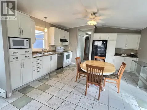 37 Sunrise Circle Bradford West Gwillimbury ON L3Z 3W9