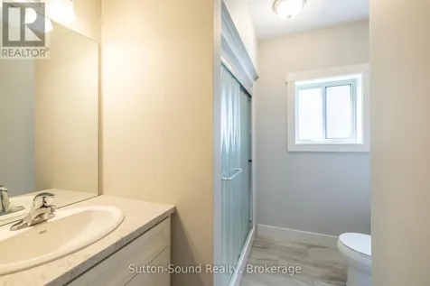 368 5th Ave A Avenue West Owen Sound ON N4K 6S7