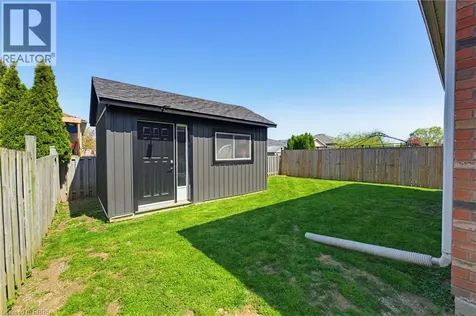 60 St. Patrick's Drive Brantford ON N3T 6L4