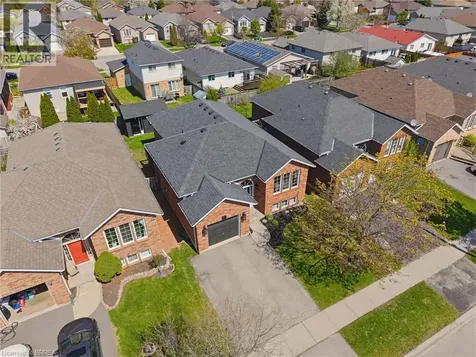 60 St. Patrick's Drive Brantford ON N3T 6L4