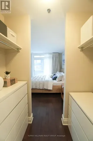 323 Winona Avenue Ottawa ON K1Z 5H3