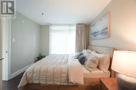 323 Winona Avenue Ottawa ON K1Z 5H3