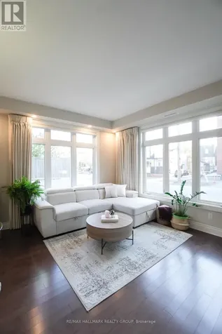 323 Winona Avenue Ottawa ON K1Z 5H3