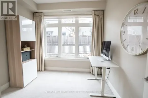 323 Winona Avenue Ottawa ON K1Z 5H3