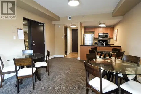 323 Winona Avenue Ottawa ON K1Z 5H3
