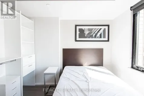 105 Champagne Avenue South Ottawa ON K1S 5E5