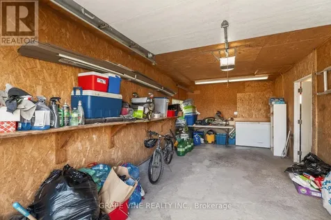 46 Macfarlane Road Ottawa ON K2E 6V5