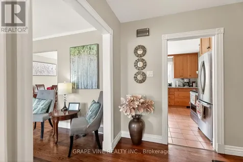 46 Macfarlane Road Ottawa ON K2E 6V5