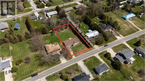 9 Bayfield Street Northern Bruce Peninsula ON N0H 1W0