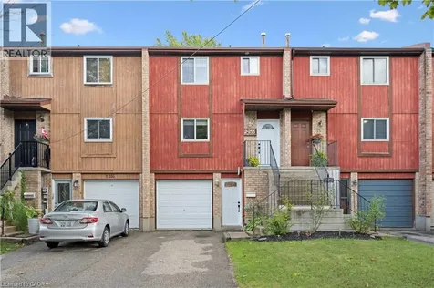 255 Camelot Court Waterloo ON N2K 3G1