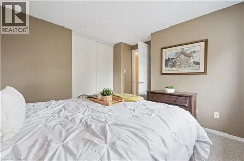 255 Camelot Court Waterloo ON N2K 3G1