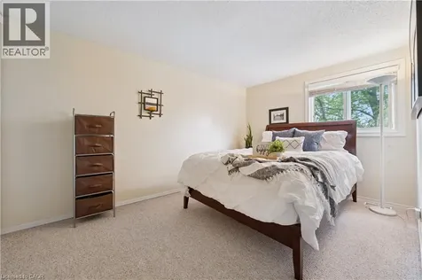 255 Camelot Court Waterloo ON N2K 3G1