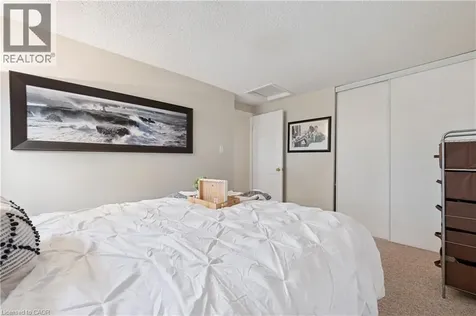 255 Camelot Court Waterloo ON N2K 3G1