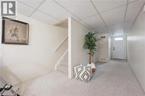 255 Camelot Court Waterloo ON N2K 3G1