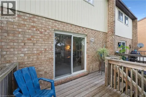 255 Camelot Court Waterloo ON N2K 3G1