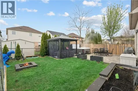 27 Spruce Boulevard Acton ON L7J 2Y3