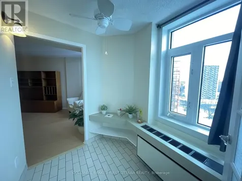 1025 Grenon Avenue Ottawa ON K2B 8S5