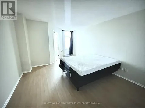 1025 Grenon Avenue Ottawa ON K2B 8S5