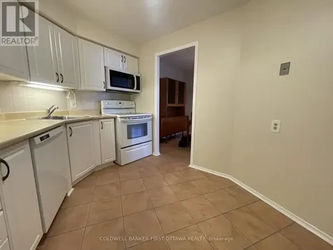 1025 Grenon Avenue Ottawa ON K2B 8S5