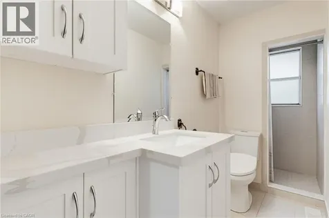 84 Homeside Avenue Hamilton ON L8G 3H1